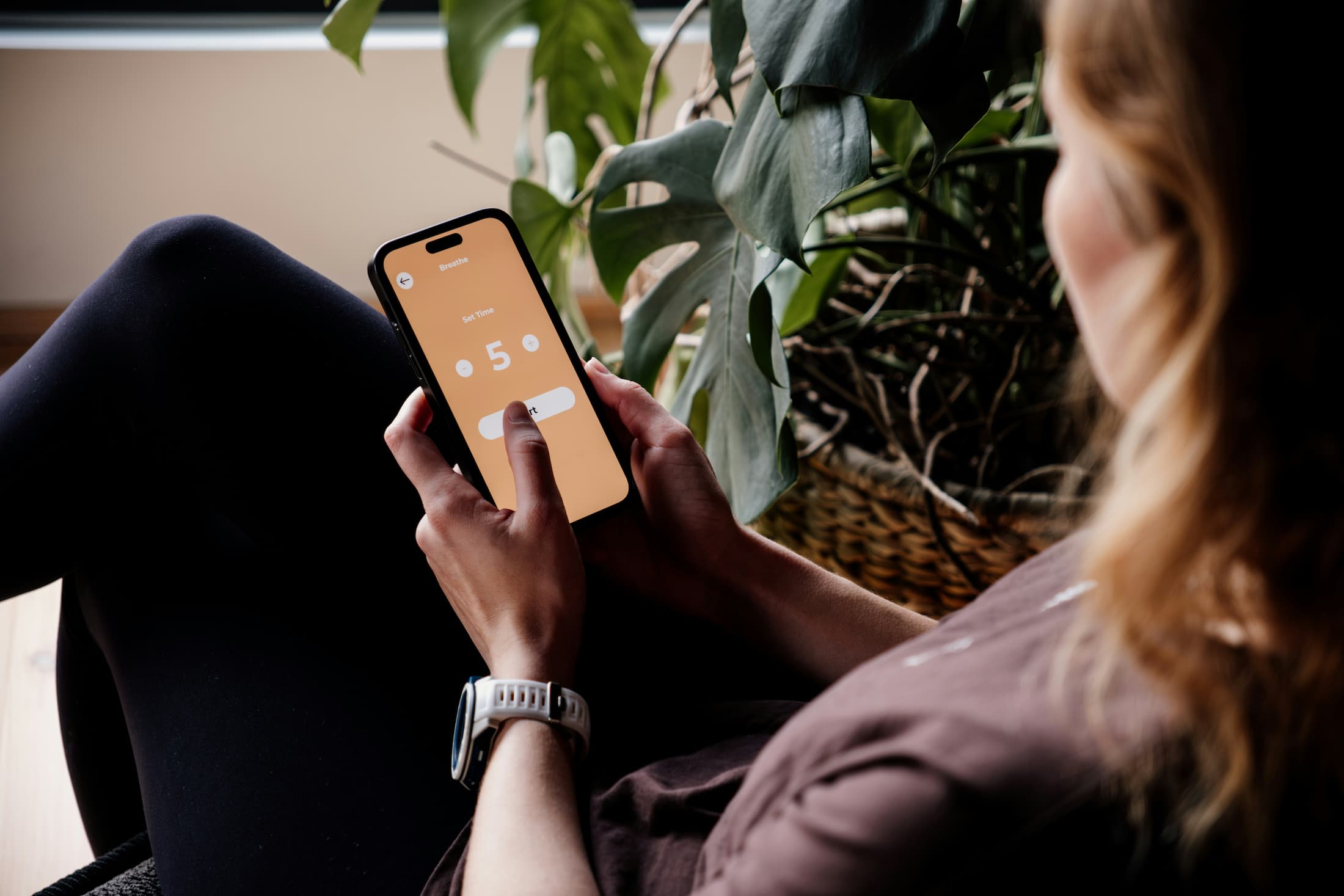 hand-app-phone
