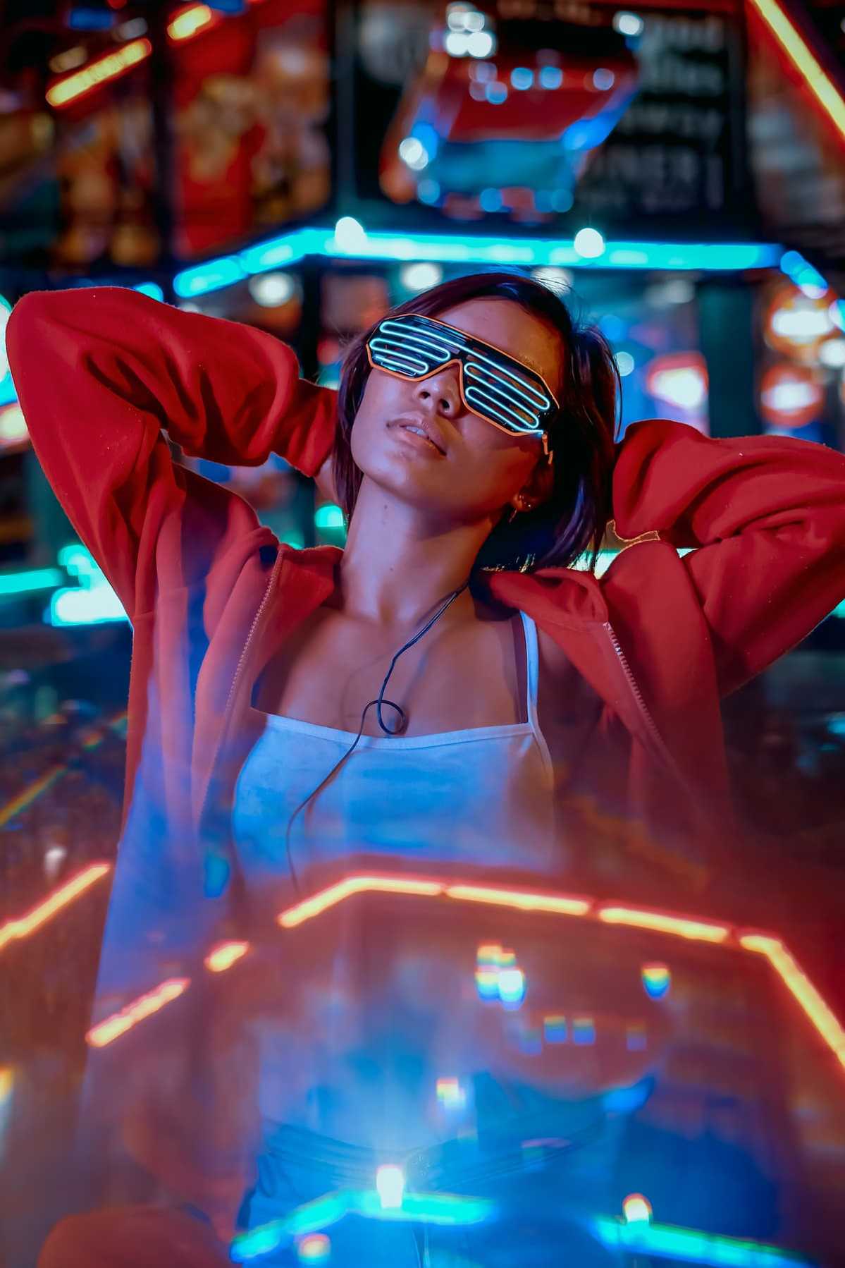 woman-glasses